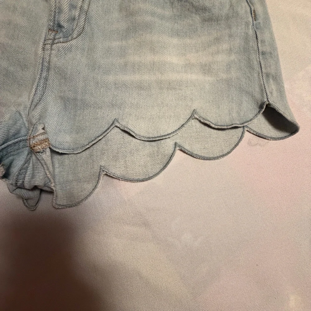 H&M Light Blue Denim Skirt with Scalloped‎ Edge